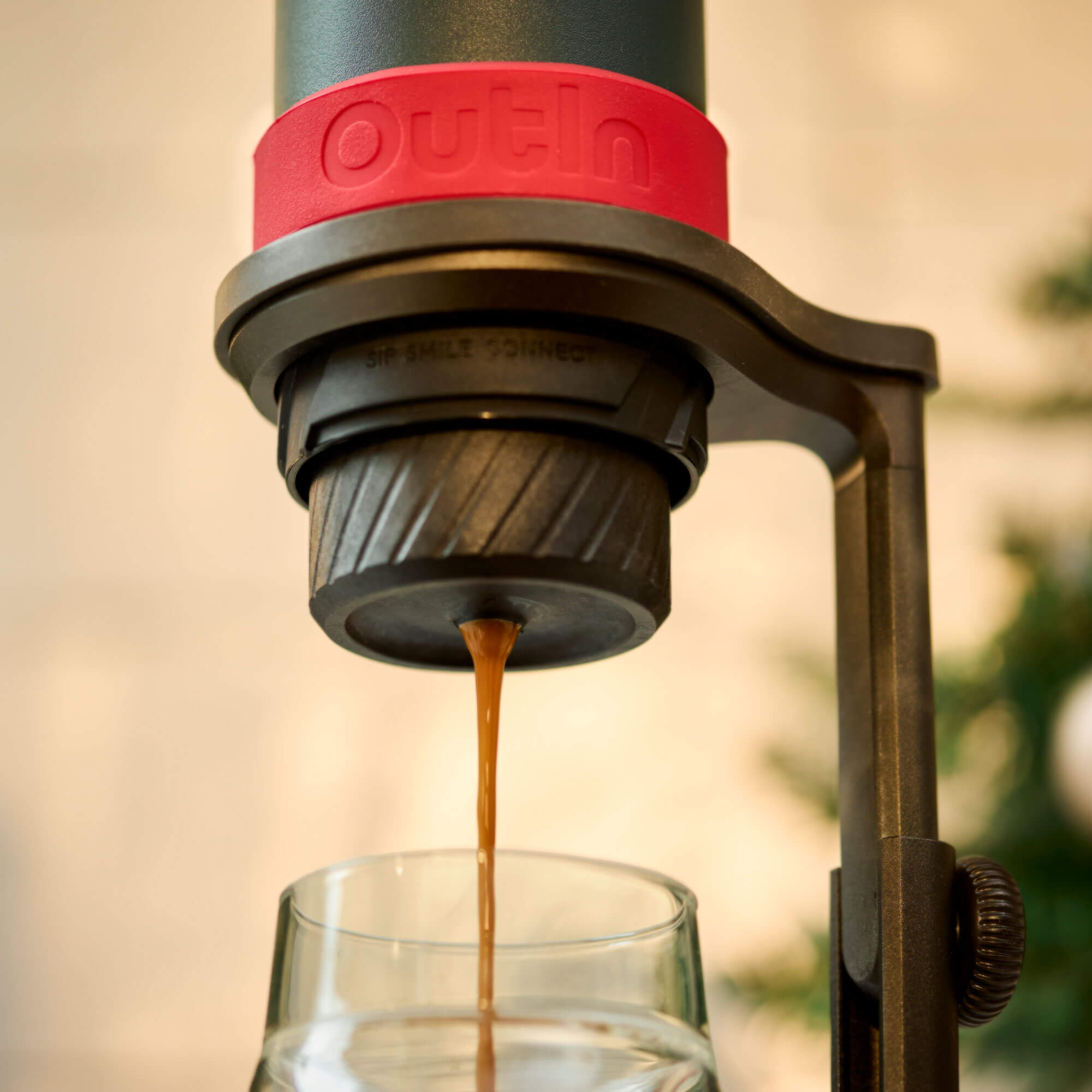 OutIn Mino 2025 Set De Regalo Navideño