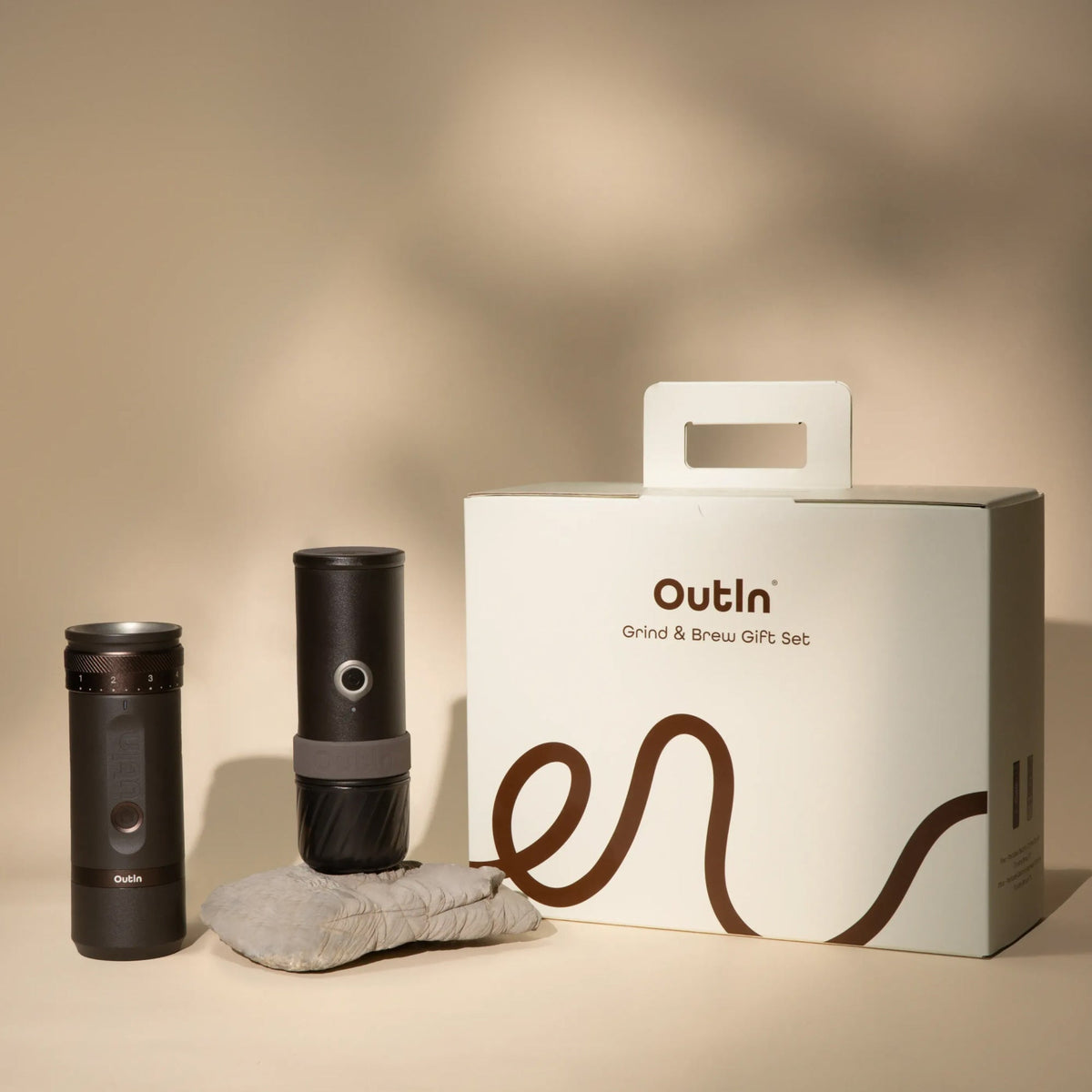 OutIn Set de Regalo para Moler y Preparar Café (Reserva Anticipada)