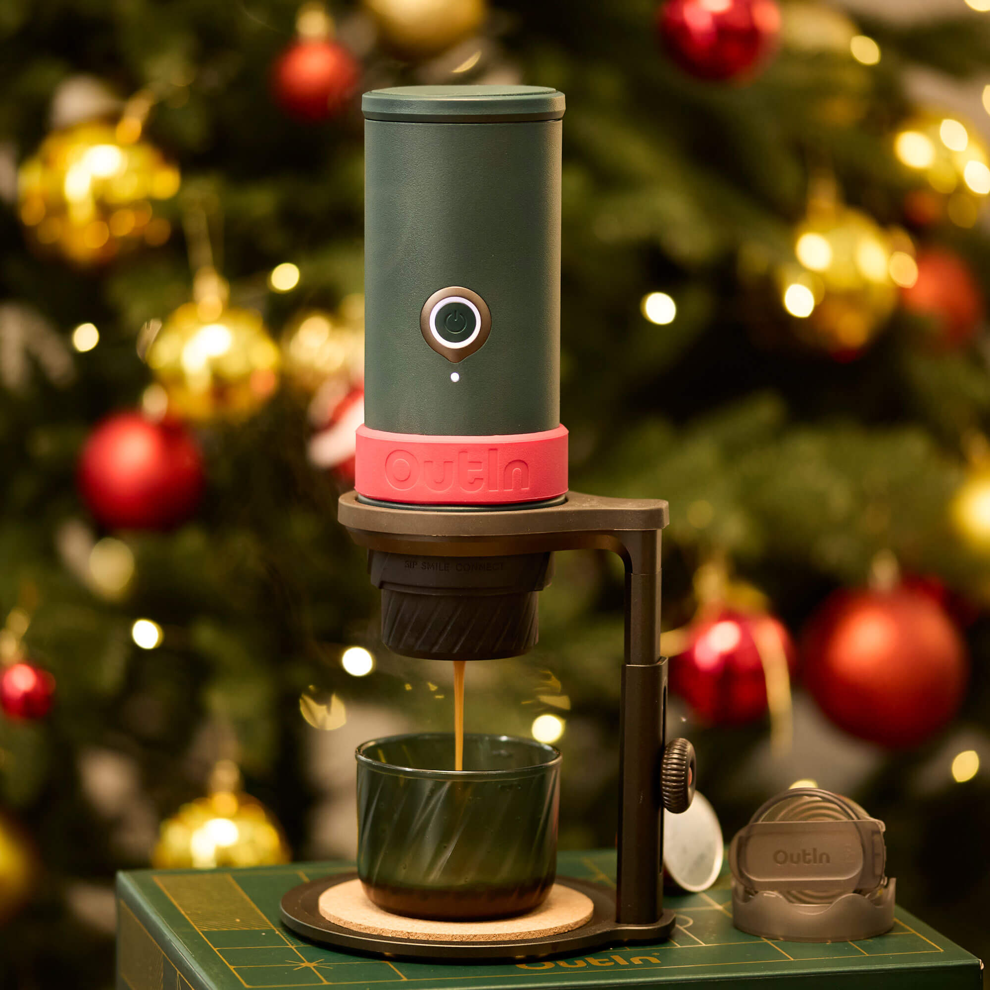 OutIn Mino 2025 Set De Regalo Navideño