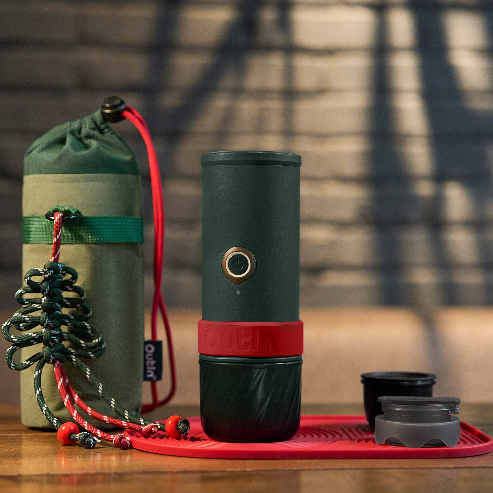 OutIn Mino 2025 Set De Regalo Navideño